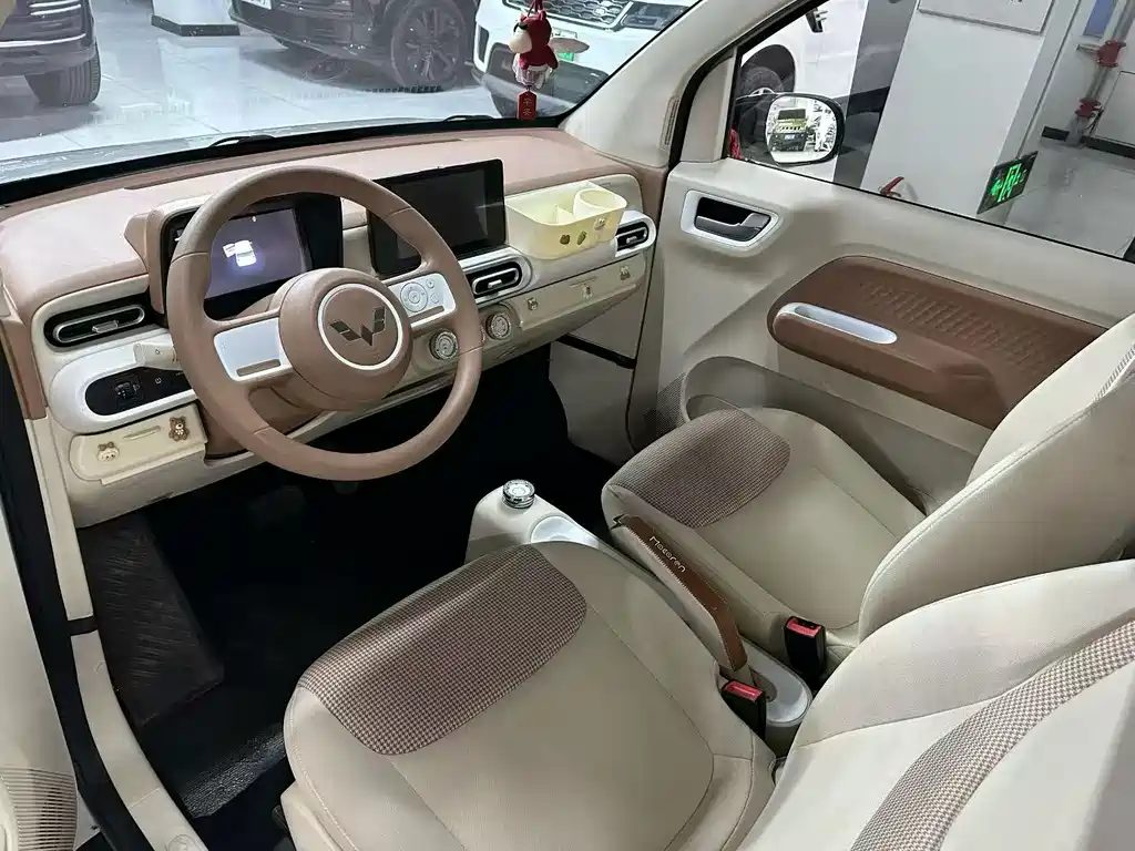 Wuling MINIEV — миниатюра 7