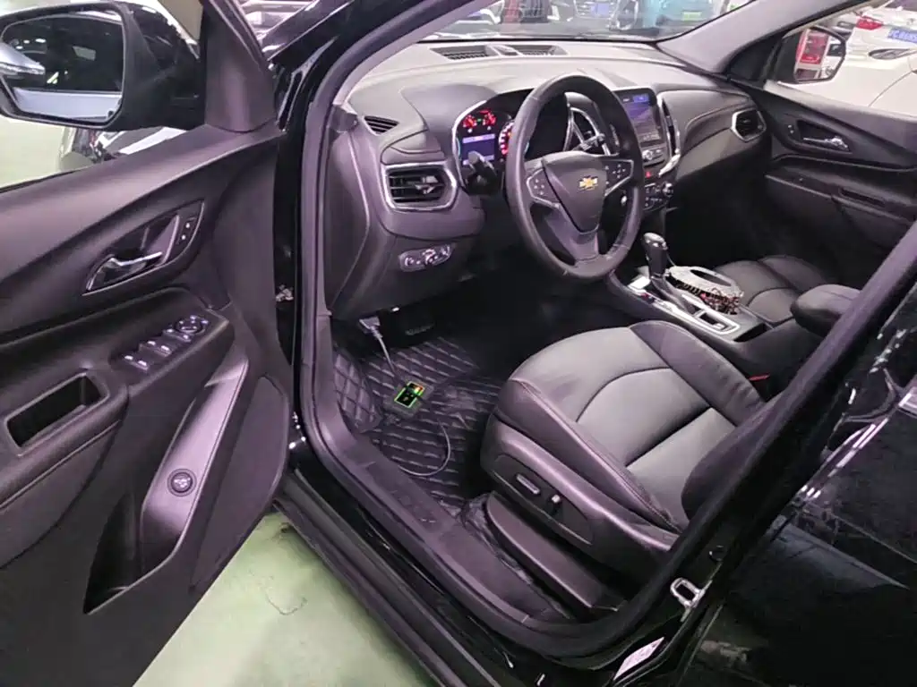 Chevrolet Equinox — миниатюра 16