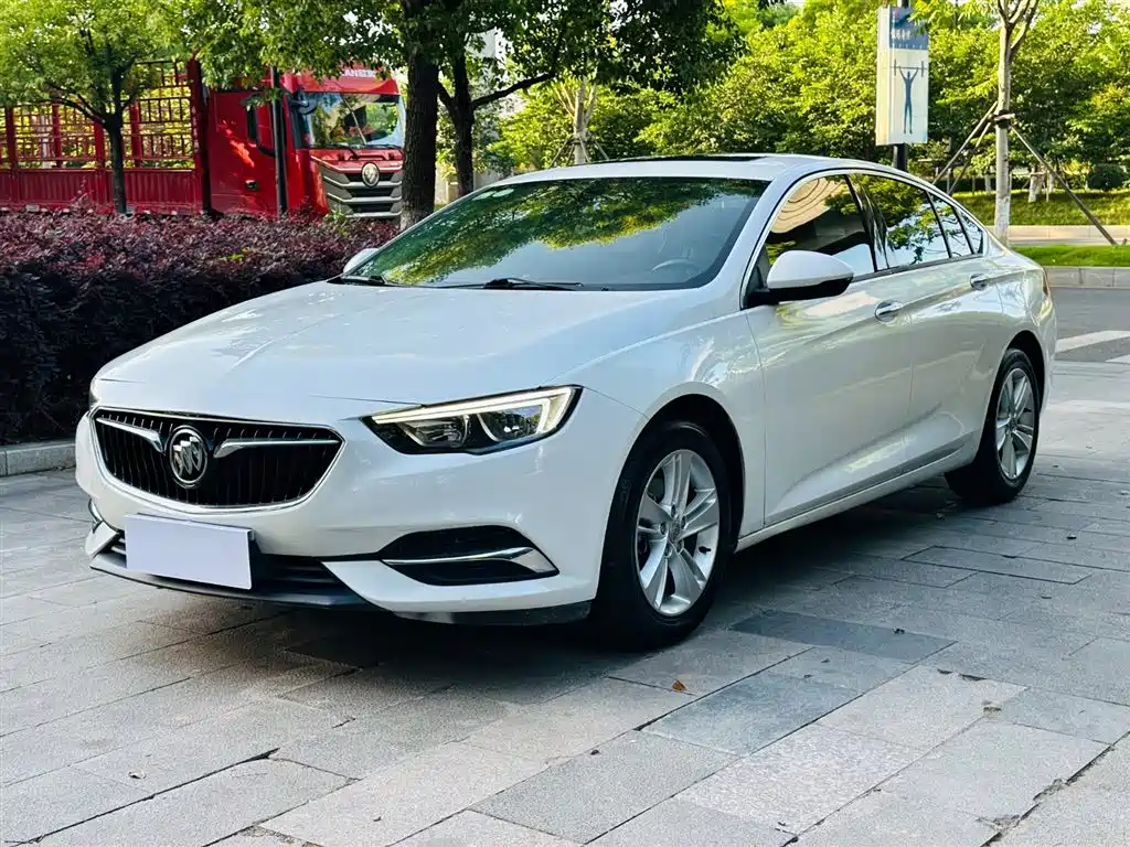 Buick Regal 2018