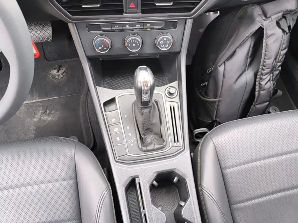 Volkswagen Lavida — миниатюра 14