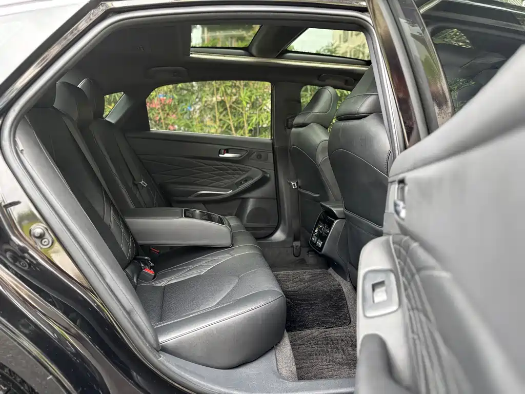 Toyota Avalon — миниатюра 11