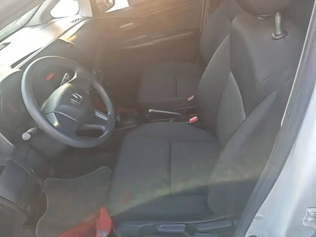Honda Fit — миниатюра 15