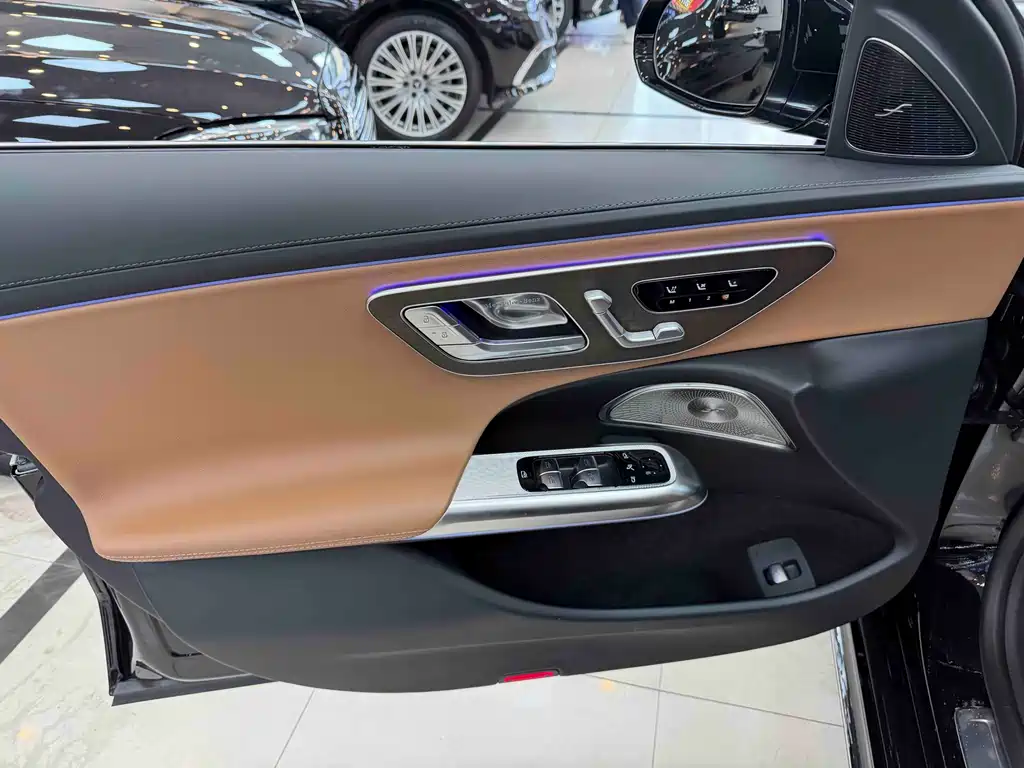 Mercedes-Benz E-Class E 2025 E 300 L Luxury