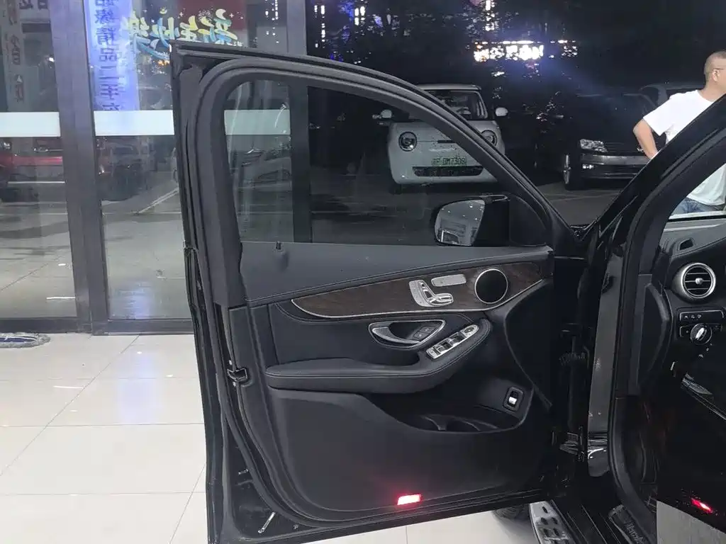 Mercedes-Benz GLC — миниатюра 8