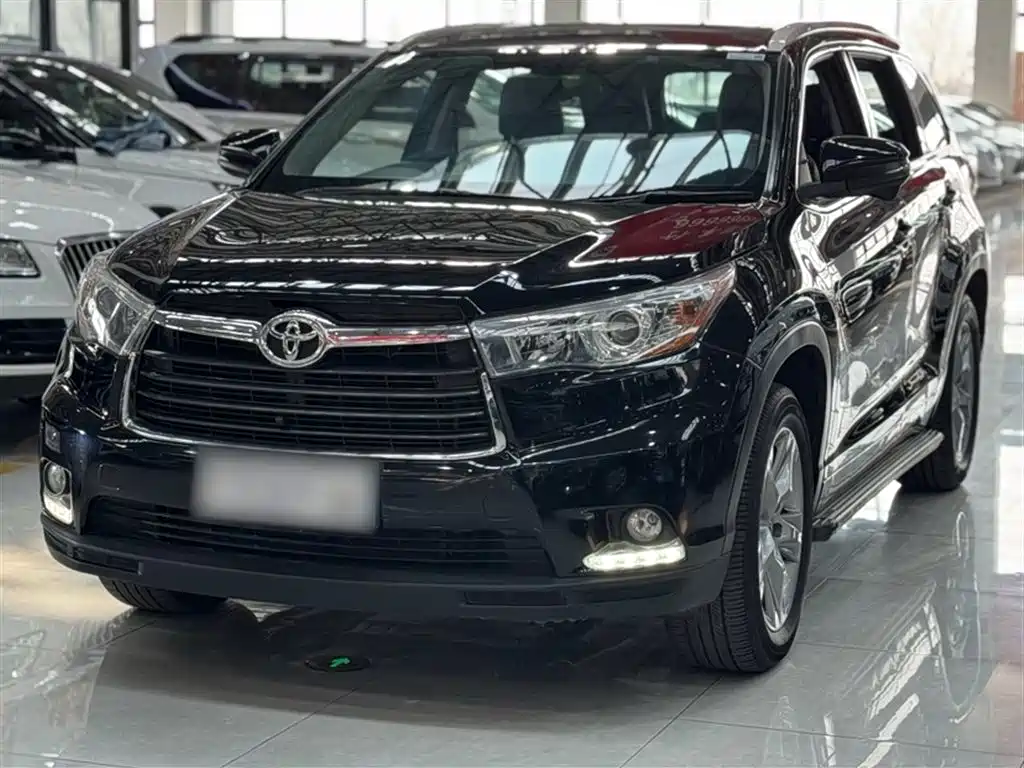 Toyota Highlander 2017 2.0T Luxury 7 мест