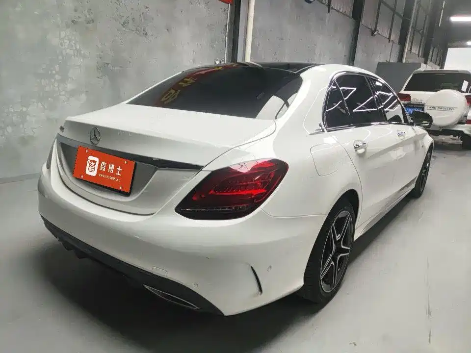 Mercedes-Benz C-Class — миниатюра 7