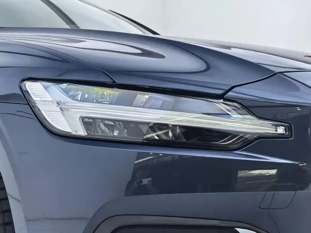 Volvo S60 — миниатюра 4