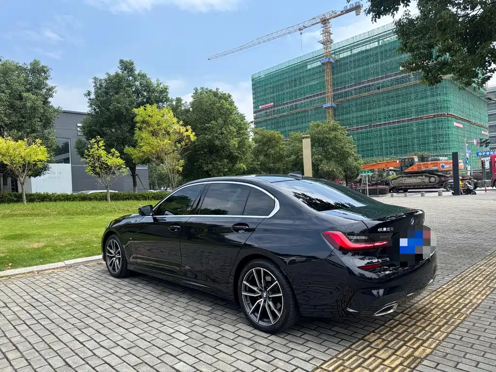 BMW 3 Series — миниатюра 13