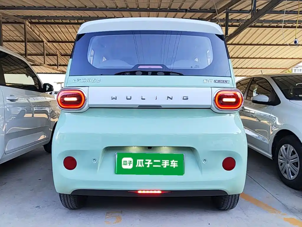 Wuling MINIEV — миниатюра 6