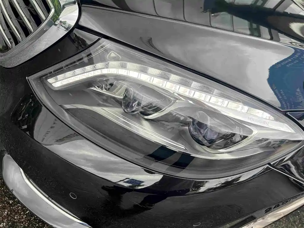 Mercedes-Benz S-Class — миниатюра 5
