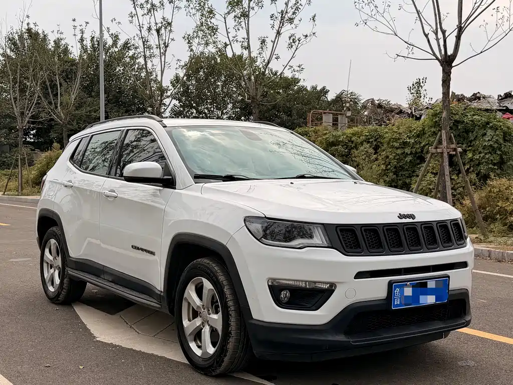 Jeep Compass — миниатюра 3