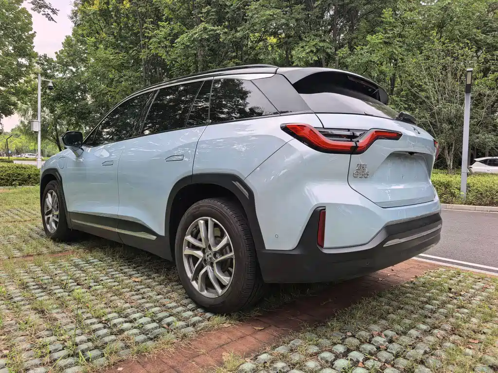 NIO ES6 — миниатюра 6