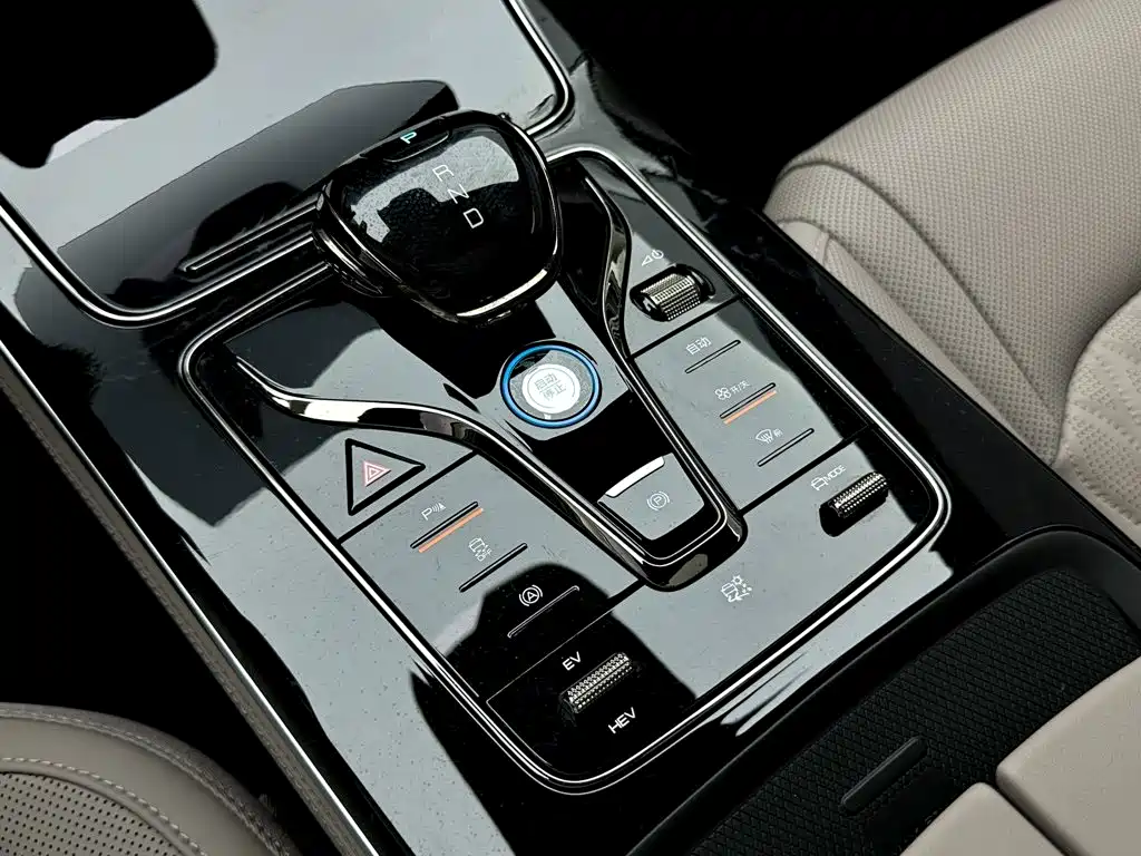 BYD Han — миниатюра 23