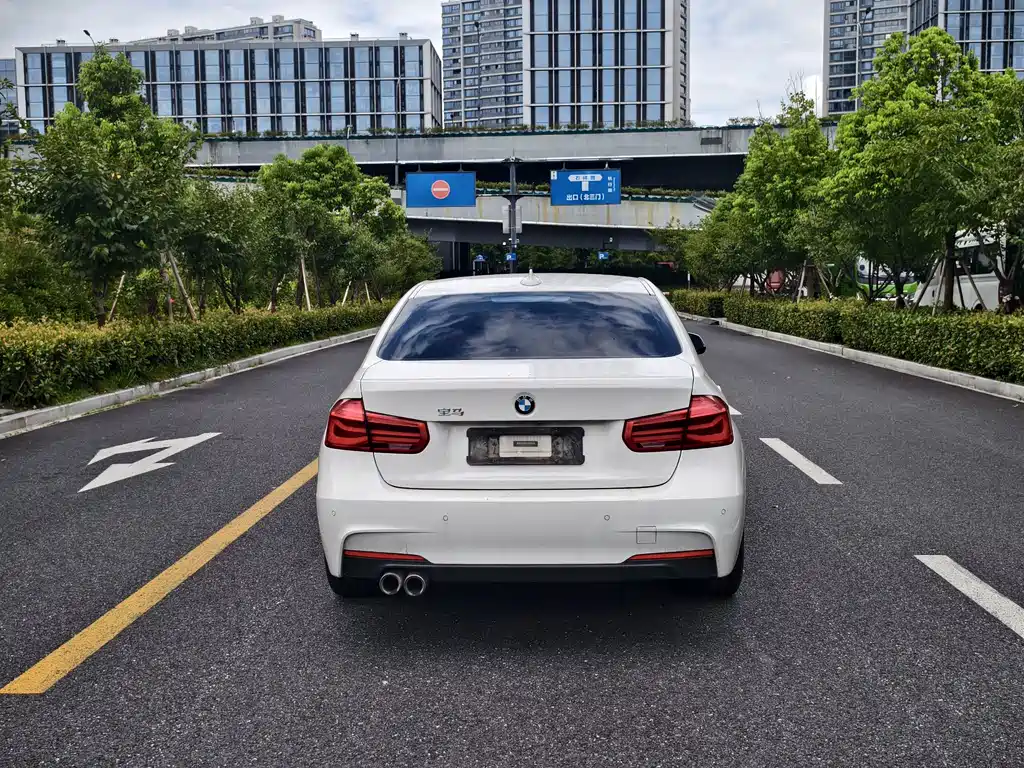 BMW 3 Series — миниатюра 5