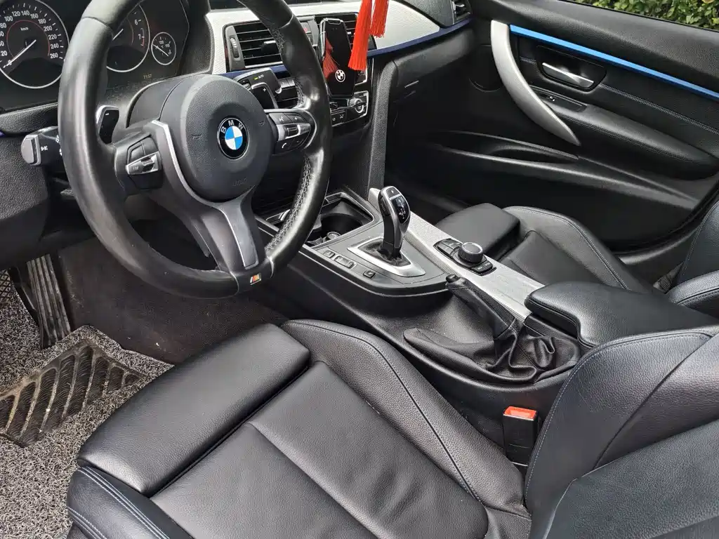 BMW 3 Series — миниатюра 8