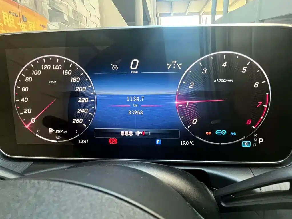 Mercedes-Benz C-Class — миниатюра 14