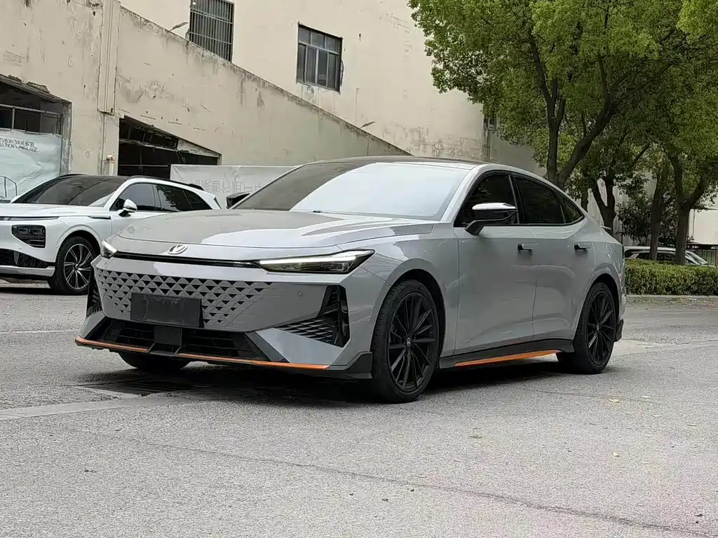Changan UNI-V 2024