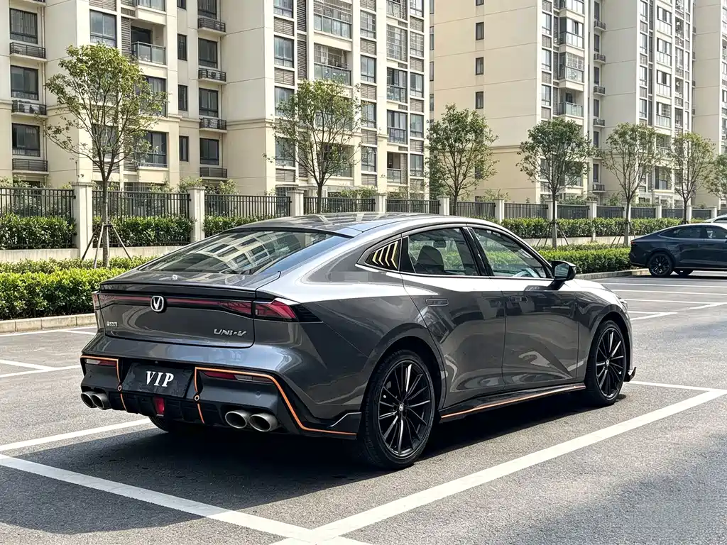 Changan UNI-V — миниатюра 3