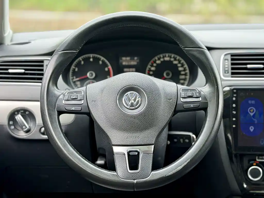 Volkswagen Sagitar — миниатюра 8