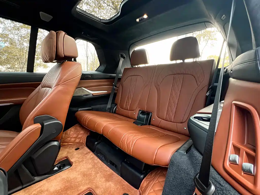 BMW X7 — миниатюра 12