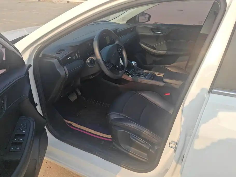 Roewe i5 2023 1.5L CVT
