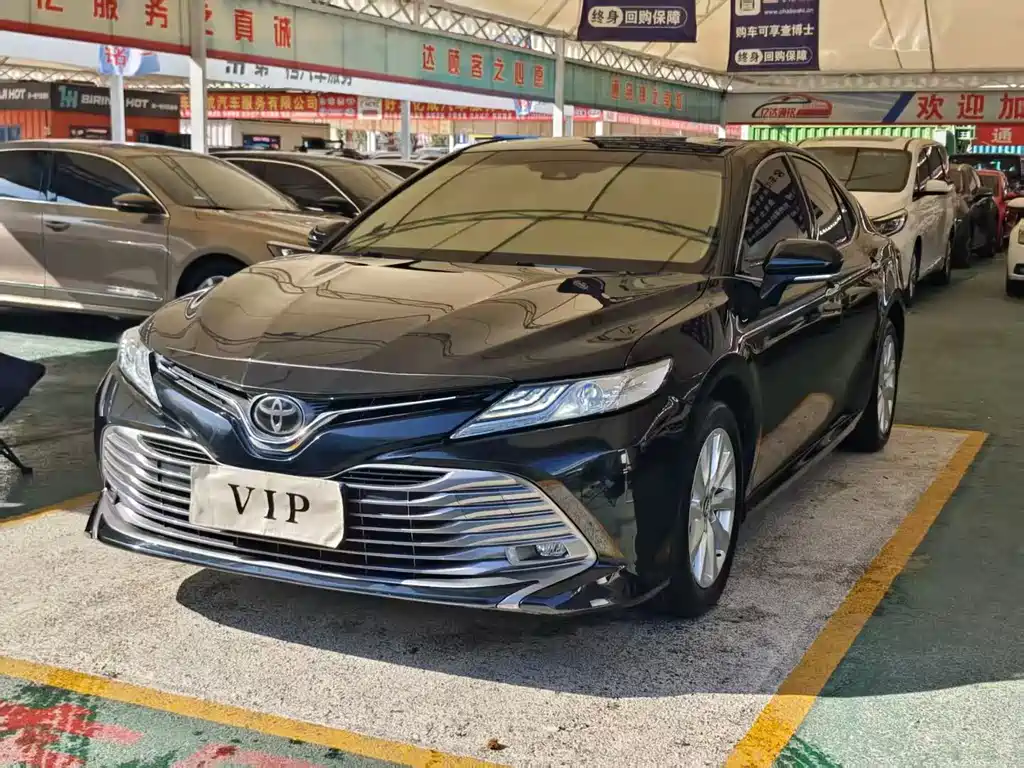 Toyota Camry 2021