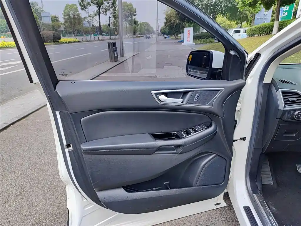 Ford Edge 2016 EcoBoost 245 7 мест