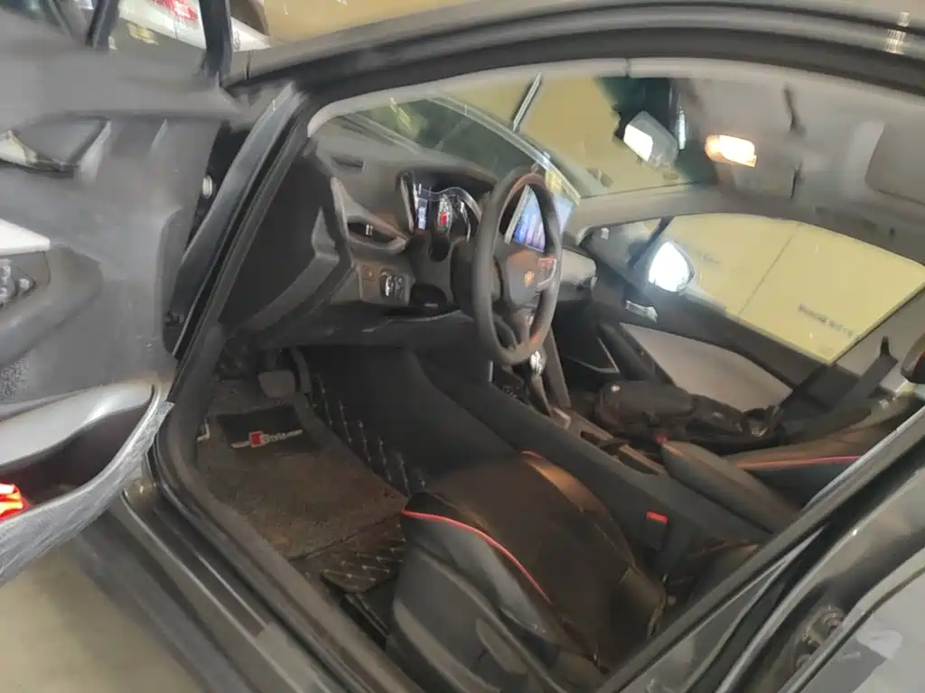 Chevrolet Volando — миниатюра 16