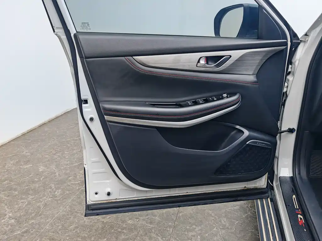 Changan CS75 Glory Million Edition 280T DCT Navigator Type, фото 19