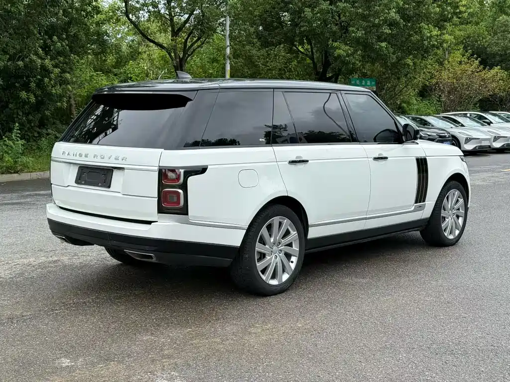 Land Rover Range Rover — миниатюра 3