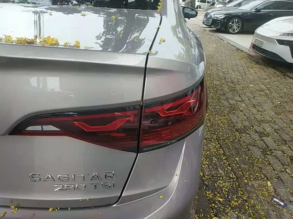 Volkswagen Sagitar — миниатюра 8