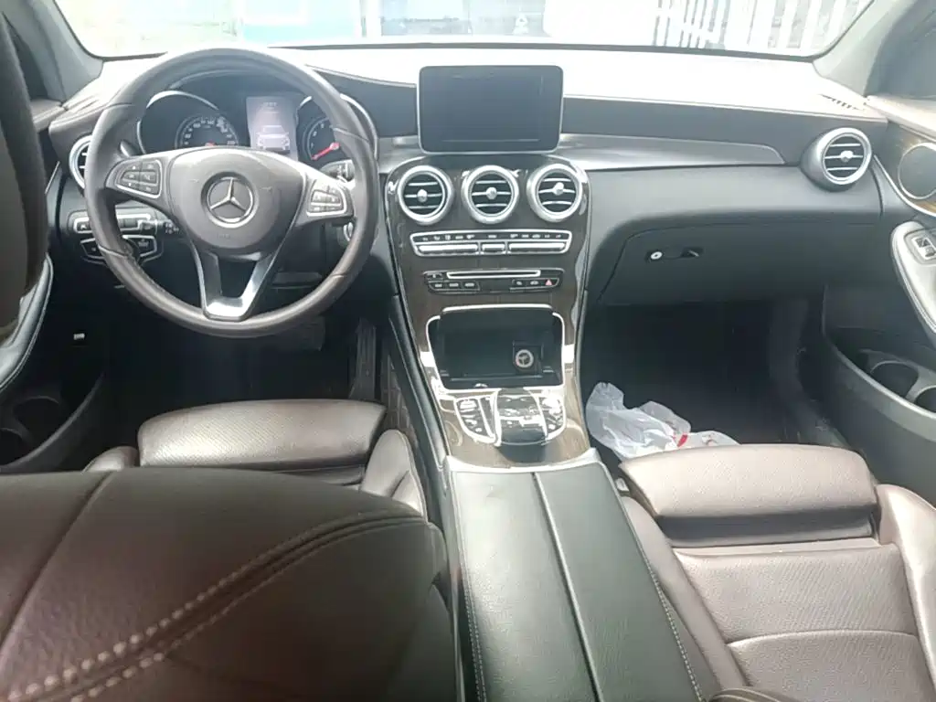Mercedes-Benz GLC — миниатюра 10