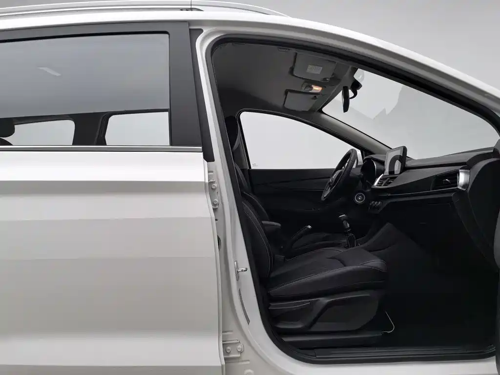 Baojun 360 — миниатюра 23