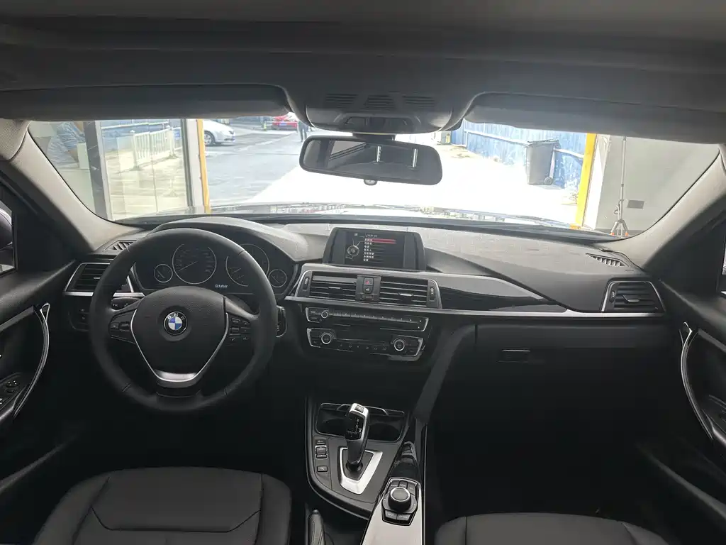 BMW 3 Series — миниатюра 16