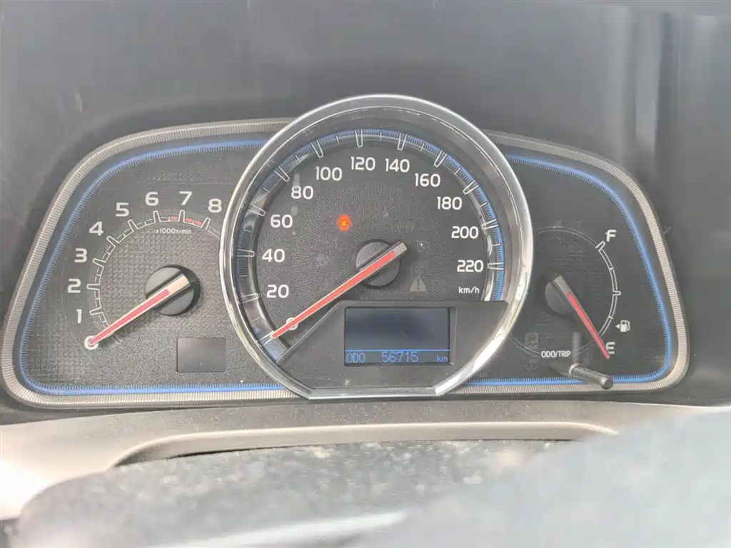 Toyota RAV4 — миниатюра 9