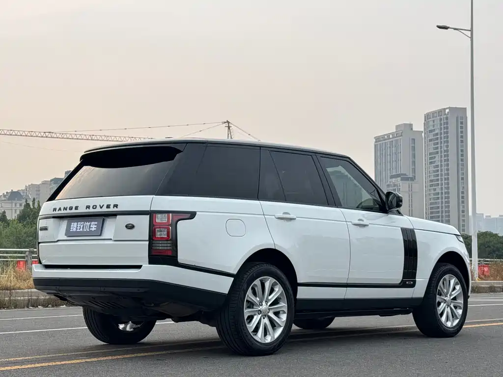 Land Rover Range Rover — миниатюра 10