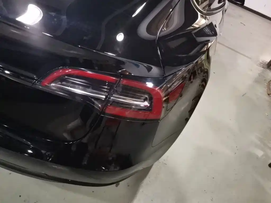 Tesla Model 3 — миниатюра 8