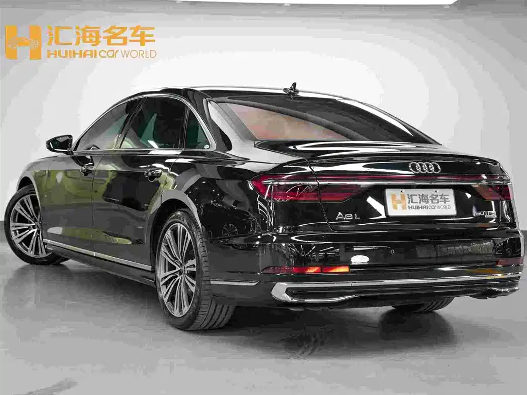 Audi A8 — миниатюра 6