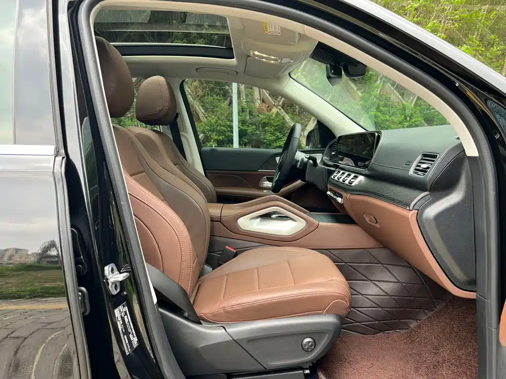 Mercedes-Benz GLE (Import) — миниатюра 6