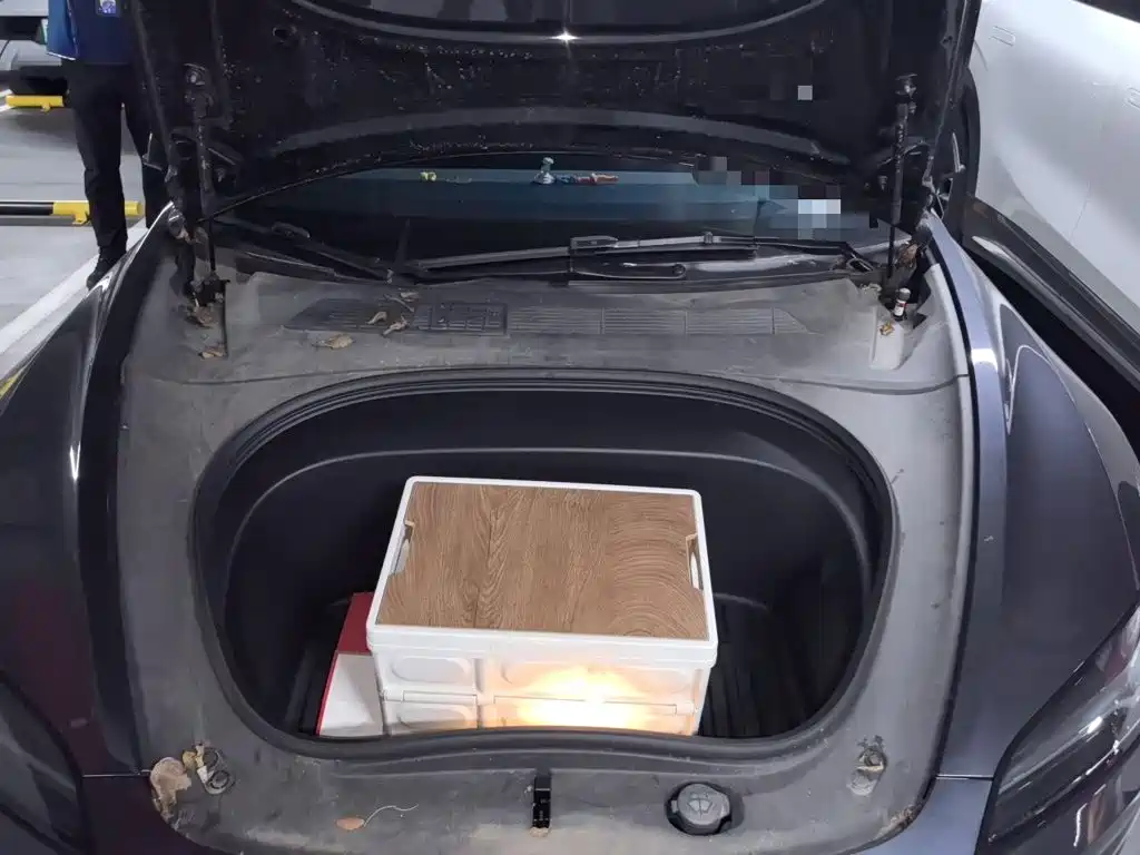 Tesla Model 3 — миниатюра 16