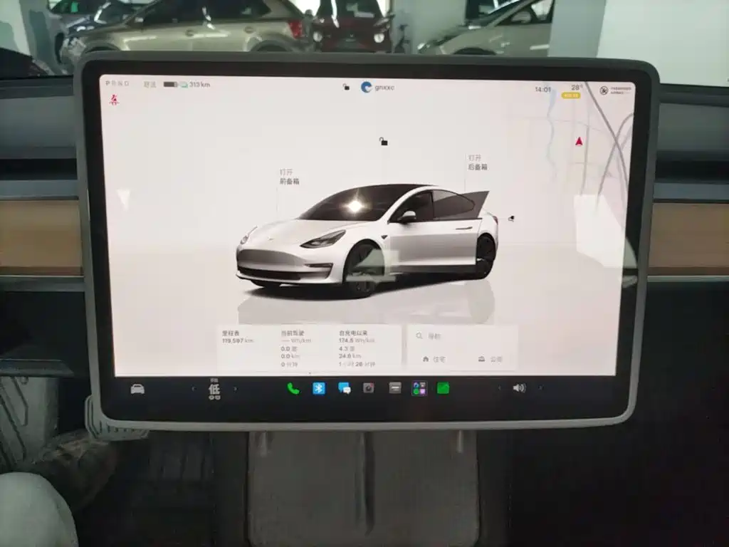 Tesla Model 3 — миниатюра 13