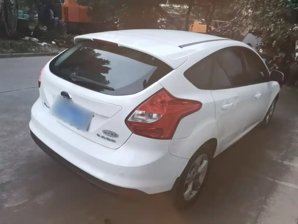Ford Focus — миниатюра 7