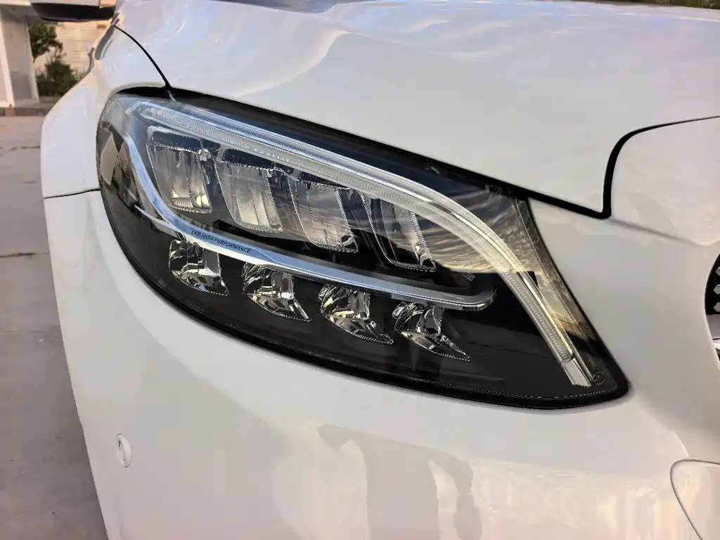Mercedes-Benz C-Class — миниатюра 17
