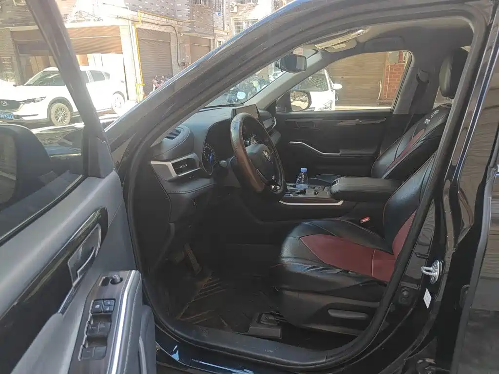 Toyota Highlander — миниатюра 12