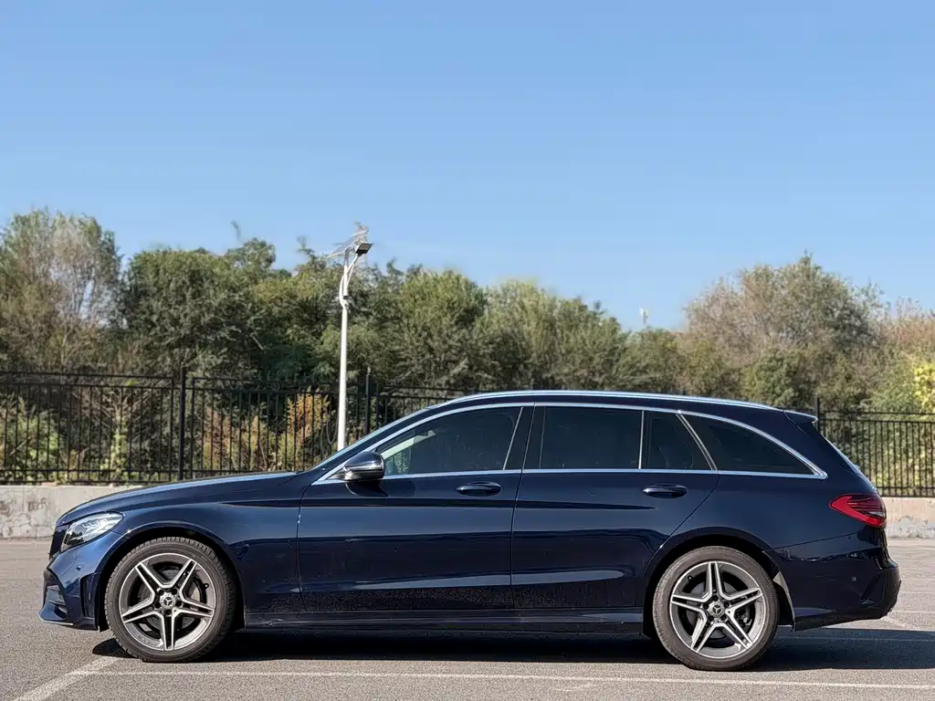Mercedes-Benz C-Class (Import) — миниатюра 2