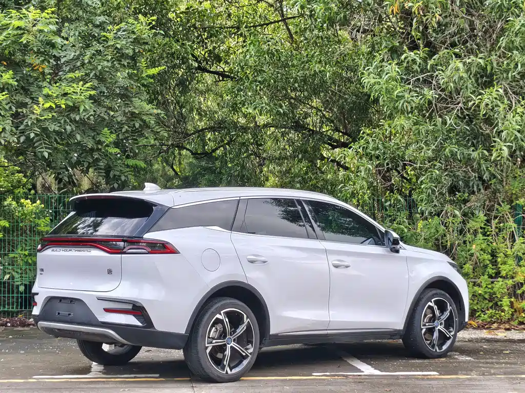 BYD Tang New Energy — миниатюра 5