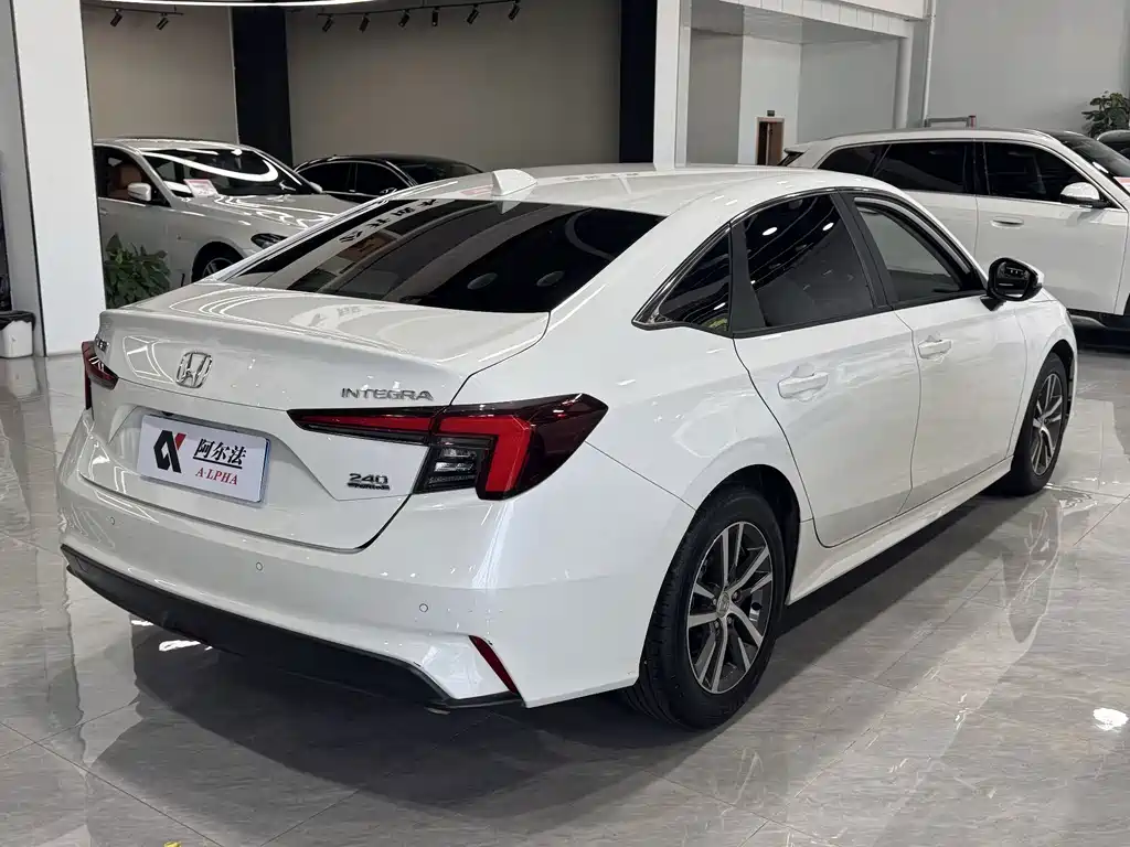 Honda Integra — миниатюра 6