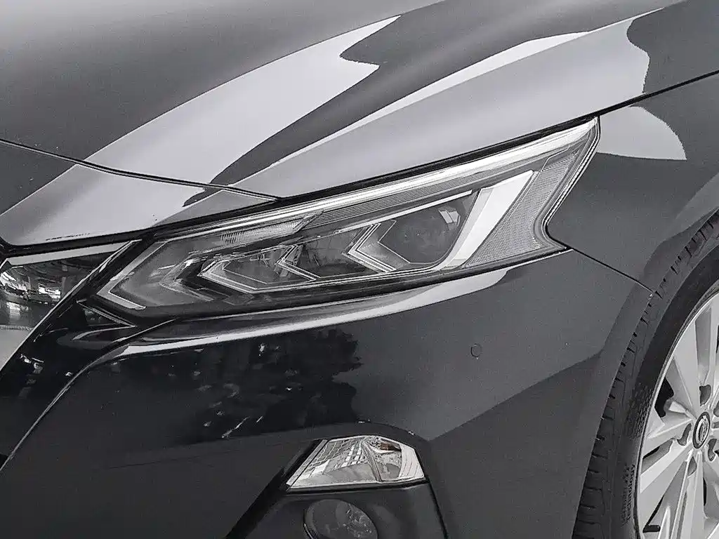 Nissan Teana — миниатюра 7