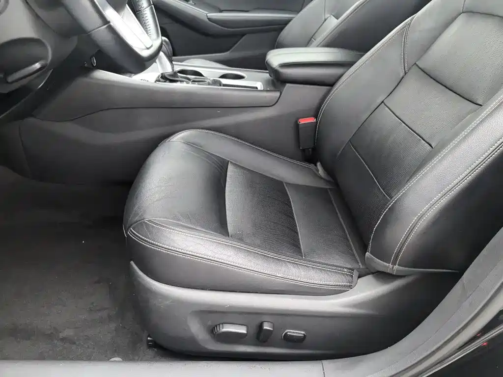 Nissan Teana — миниатюра 20