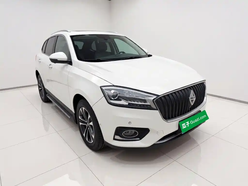 Borgward BX7 — миниатюра 3
